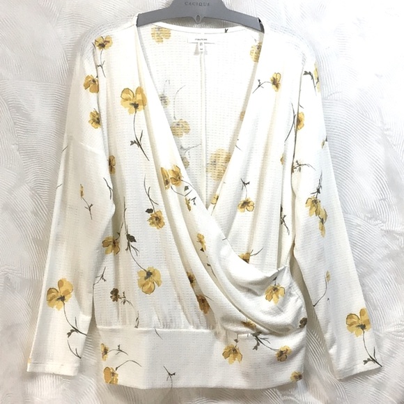 Maurices Tops - 🌼 MAURICES Cream Yellow Floral Waffle Weave Faux Wrap Dolmen Long Sleeve